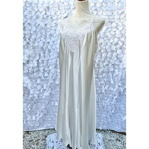 Victorias Secret Cream Ivory XL LONG CHEMISE Slip Dress Nightgown Bridal NWOT